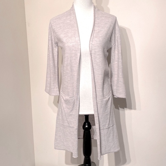 Noel Asmar Chloe Open Front Cardigan 100% merino wool in Luna (grey) size Small - Picture 2 of 10